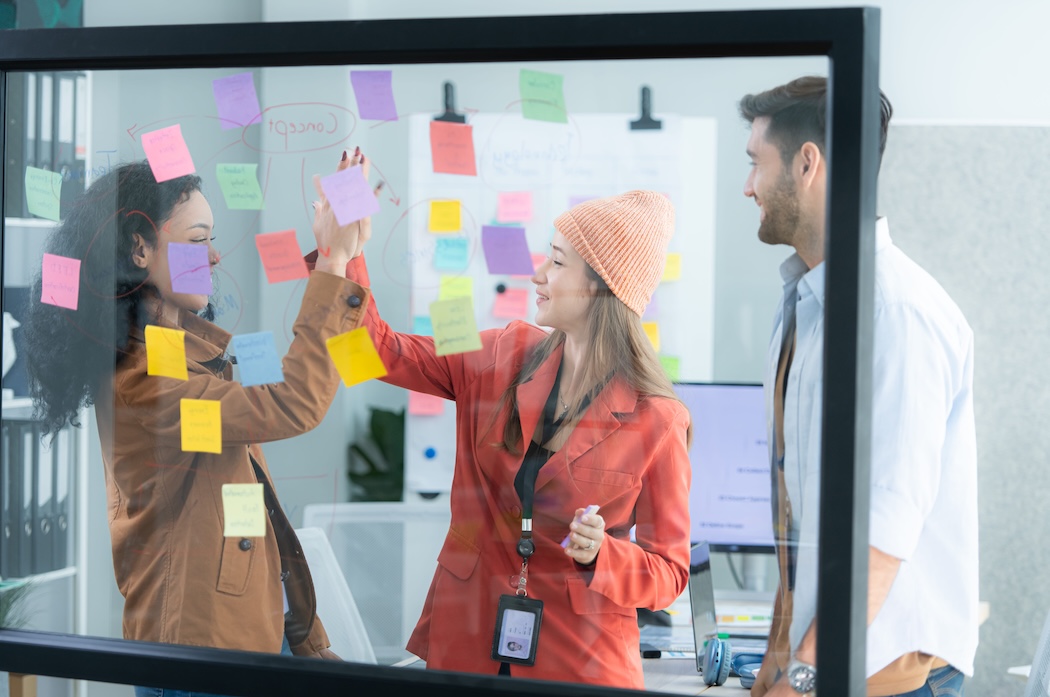 How to Build a Daily Recognition Habit (Not a Once-a-Year Program)